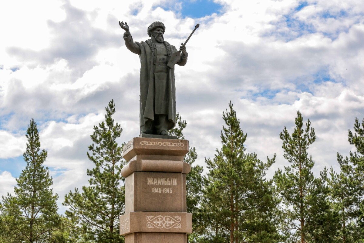 Елордада «Жыр алыбы – Жамбыл» әдеби ревюі өтті - e-history.kz