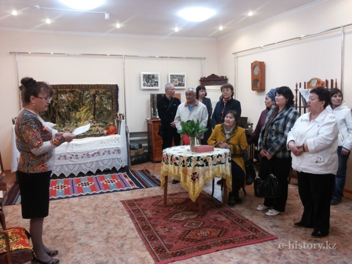 The Old Apartment retro exhibition at the Museum of the History of Kokshetau - e-history.kz