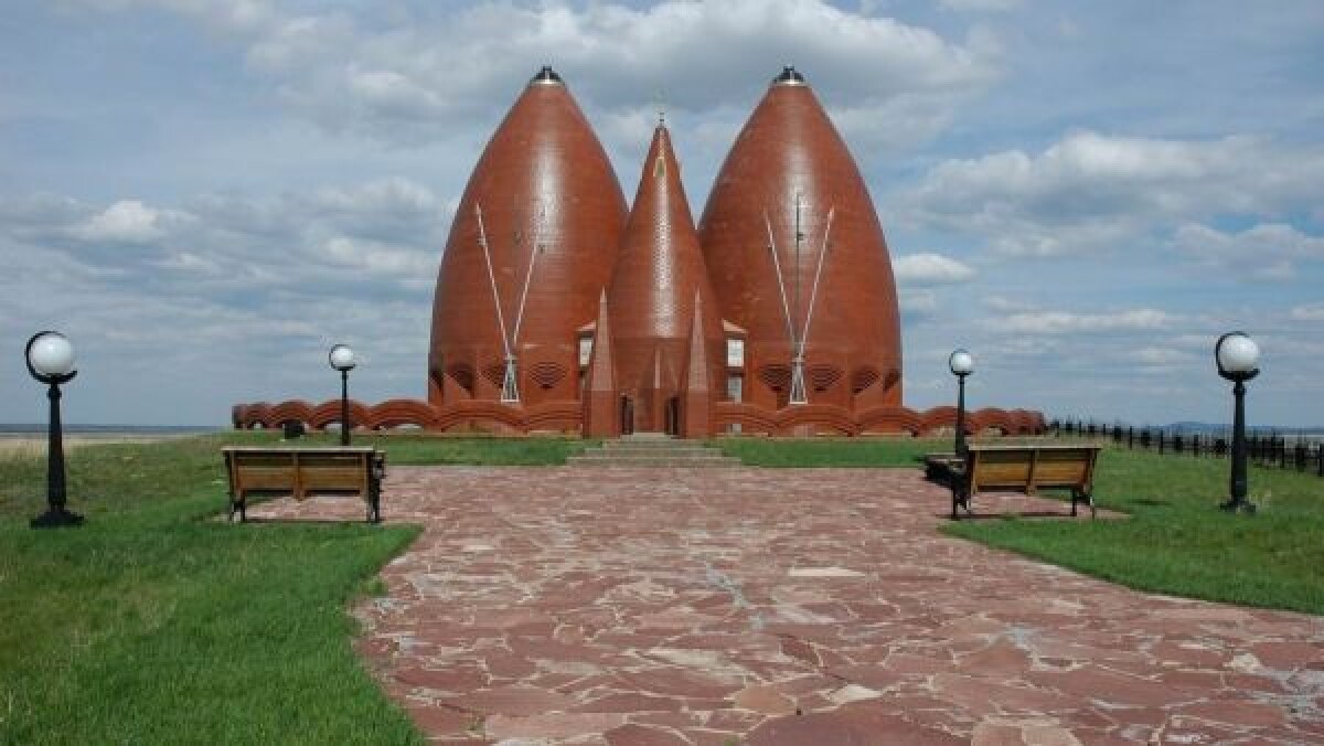 Karasay and Agyntay Batyr Memorial Complex - e-history.kz