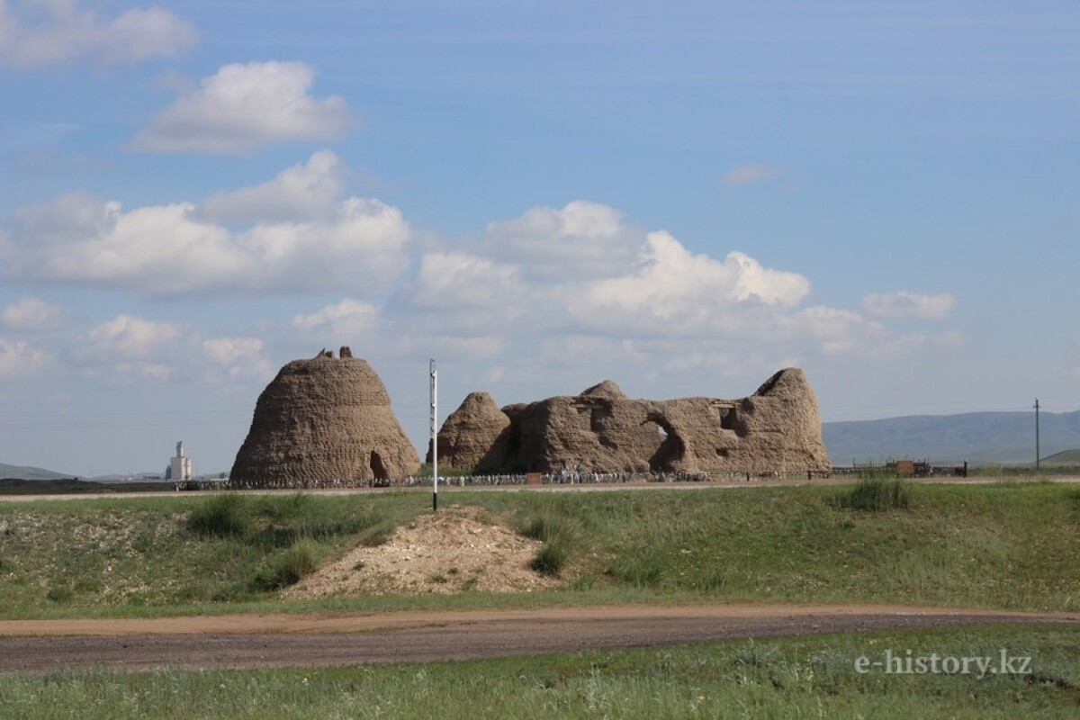 АГА СУЛТАН КАРКАРАЛИНСКА  - e-history.kz