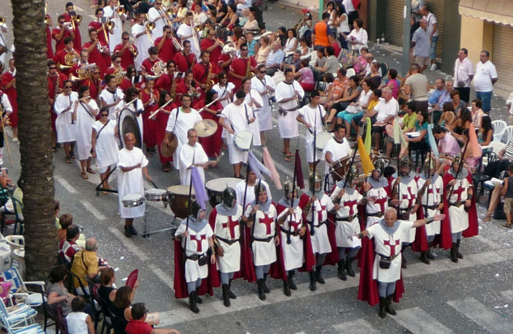 Moros y Cristianos en Onteniente.jpg